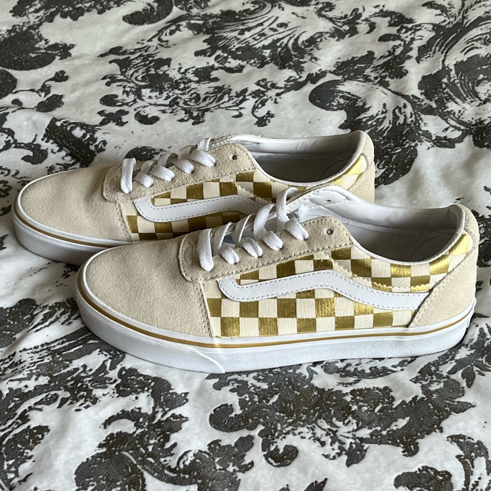 Vans, Size 8 - image 1